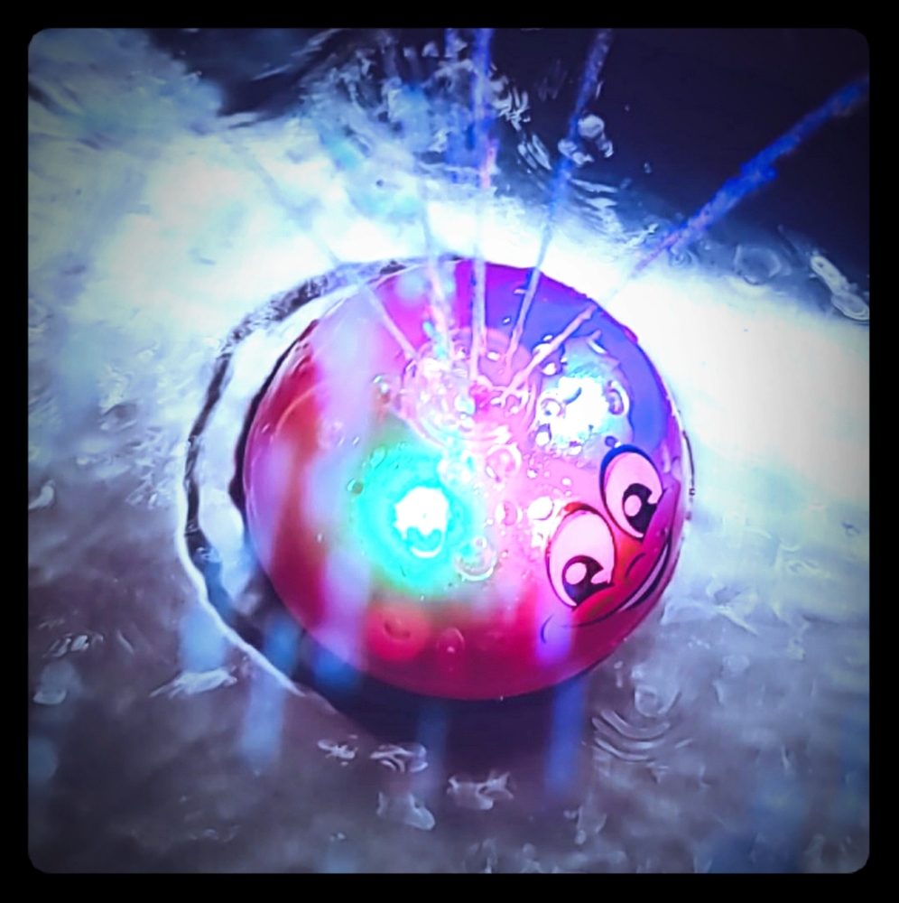 COPY - Baby bath toy sprinkler